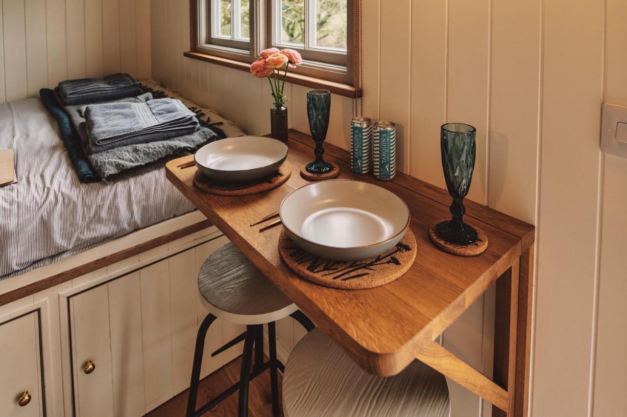 Luxury Shepherd'S Hut On Flower Farm With Outdoor Bath In Mid Cornwall Truro Ngoại thất bức ảnh